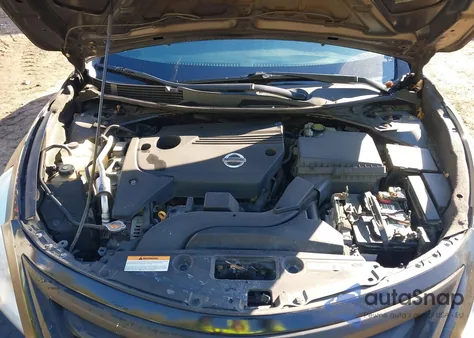 2013 Nissan Altima 2.5 Sv z USA, uszkodzony, nr VIN 1N4AL3AP3DN462575